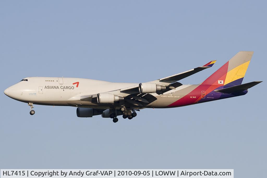 HL7415, 1993 Boeing 747-48EM(BDSF) C/N 25777, Asiana 747-400