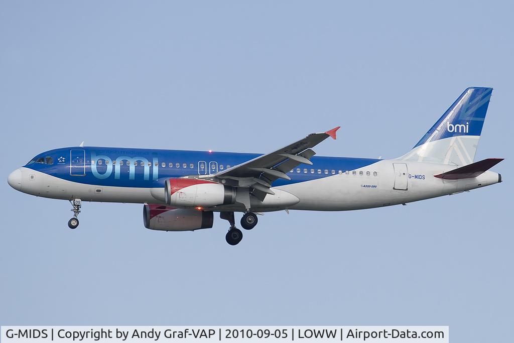 G-MIDS, 2001 Airbus A320-232 C/N 1424, BMI A320