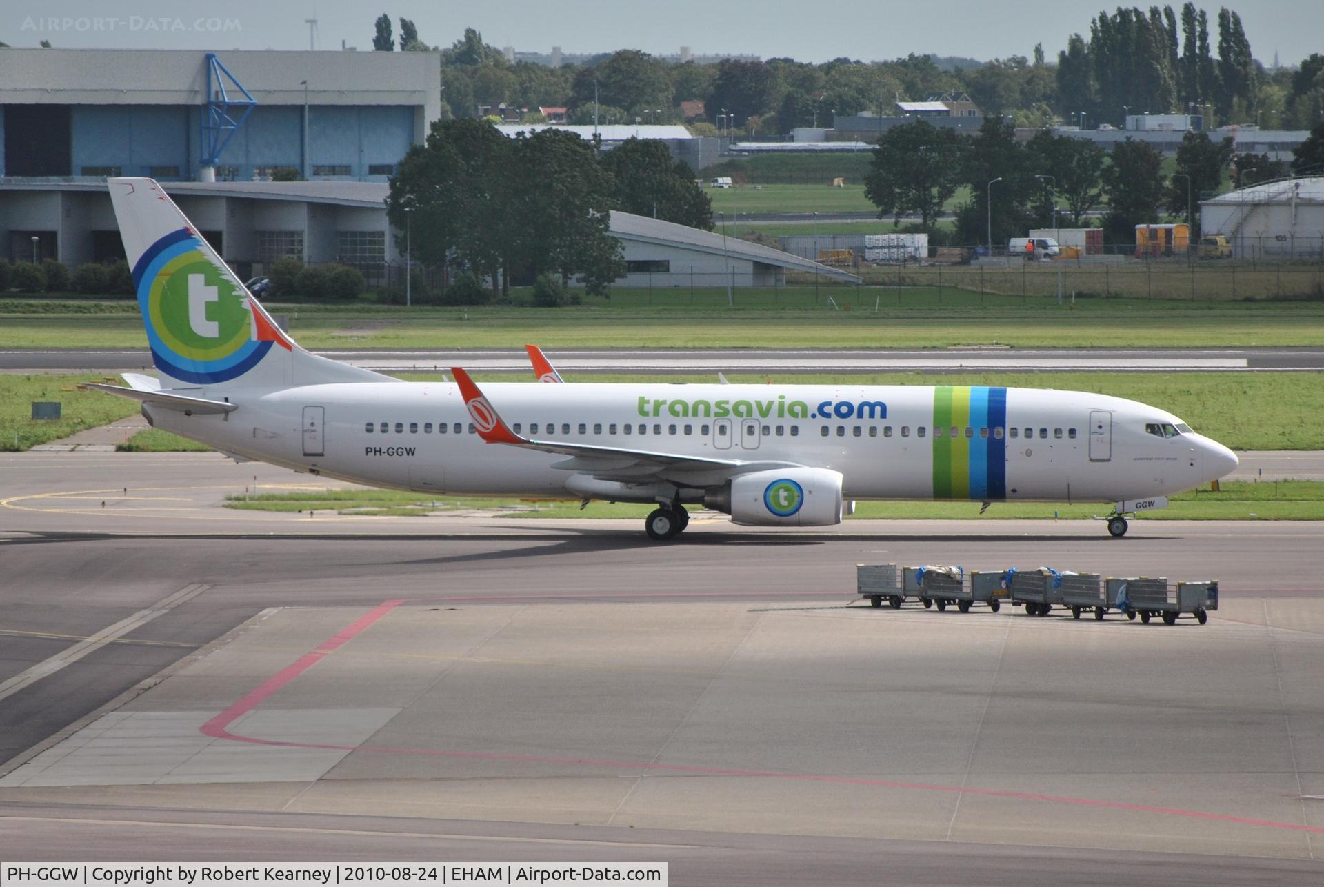 PH-GGW, 2010 Boeing 737-8EH C/N 35831, Leased from GOL for the summer season