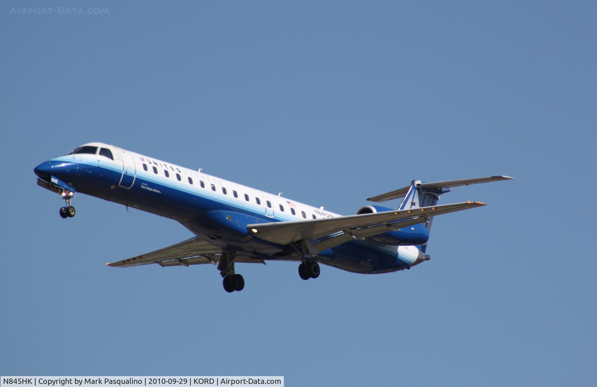 N845HK, 2004 Embraer ERJ-145LR (EMB-145LR) C/N 14500842, EMB-145LR