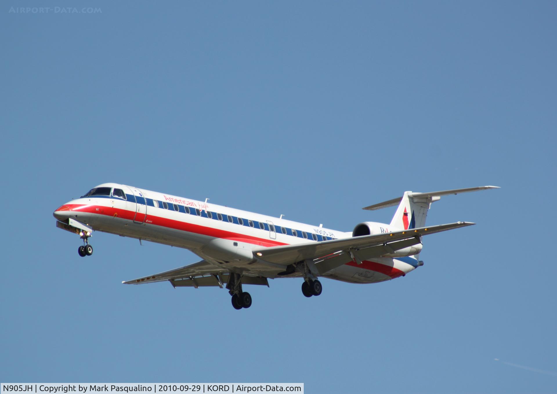 N905JH, 2005 Embraer ERJ-145LR (EMB-145LR) C/N 14500892, EMB-145LR