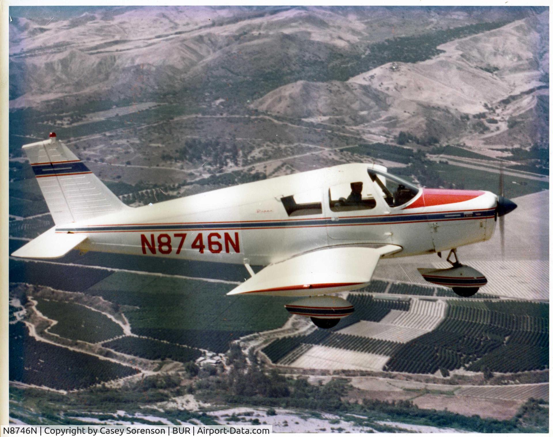 N8746N, 1969 Piper PA-28-140 C/N 28-25562, Built 2/69
Burbank Piper 4/69 to 10/74
Jeff Byard 10/74 to present.