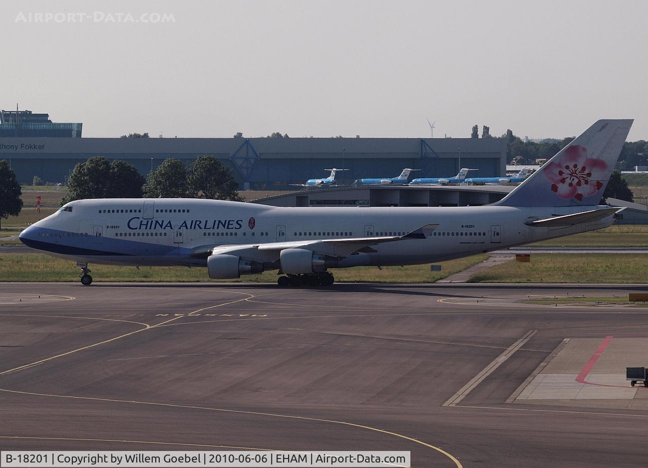 B-18201, 1997 Boeing 747-409 C/N 28709, Arrival on Amsterdam airport  and taxi to the gate