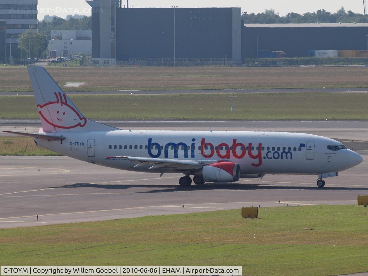 G-TOYM, 1998 Boeing 737-36Q C/N 29141, Taxi to the runway.