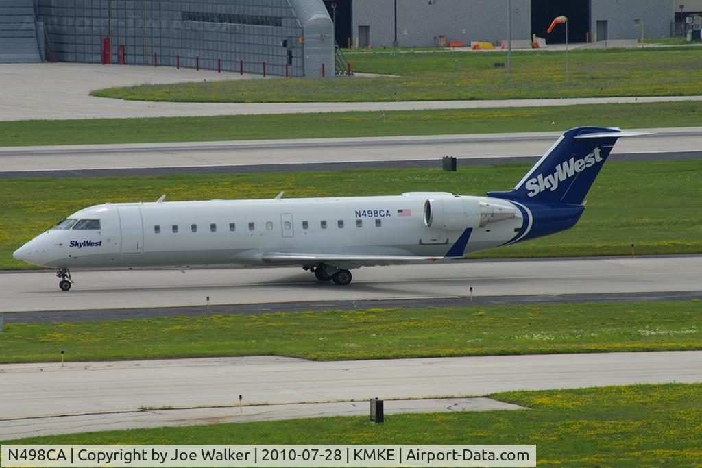 N498CA, 2003 Bombardier CRJ-200ER (CL-600-2B19) C/N 7792, Skywest CRJ 200 seen taxiing at MKE.