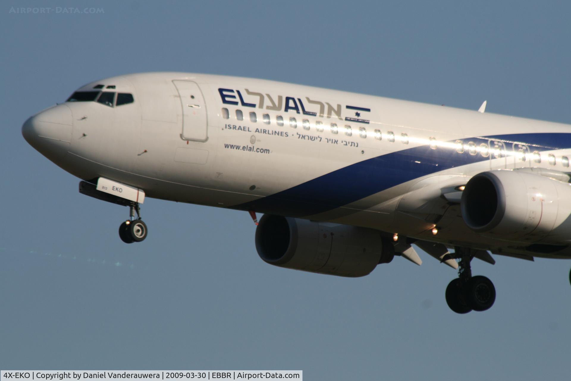 4X-EKO, 2003 Boeing 737-86Q C/N 30287, Arriving of flight LY331 to RWY 25L