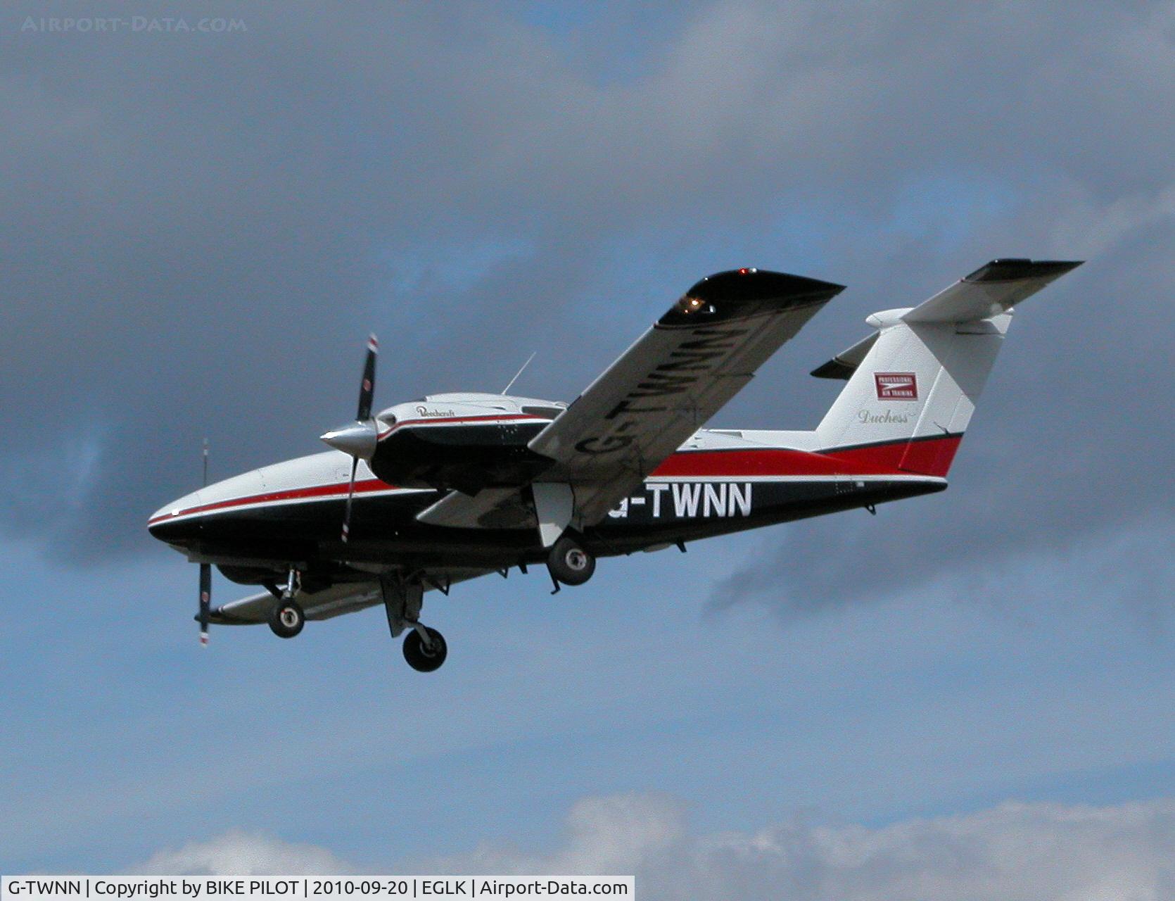 G-TWNN, 1980 Beech 76 Duchess C/N ME-329, Touch and go rwy 25