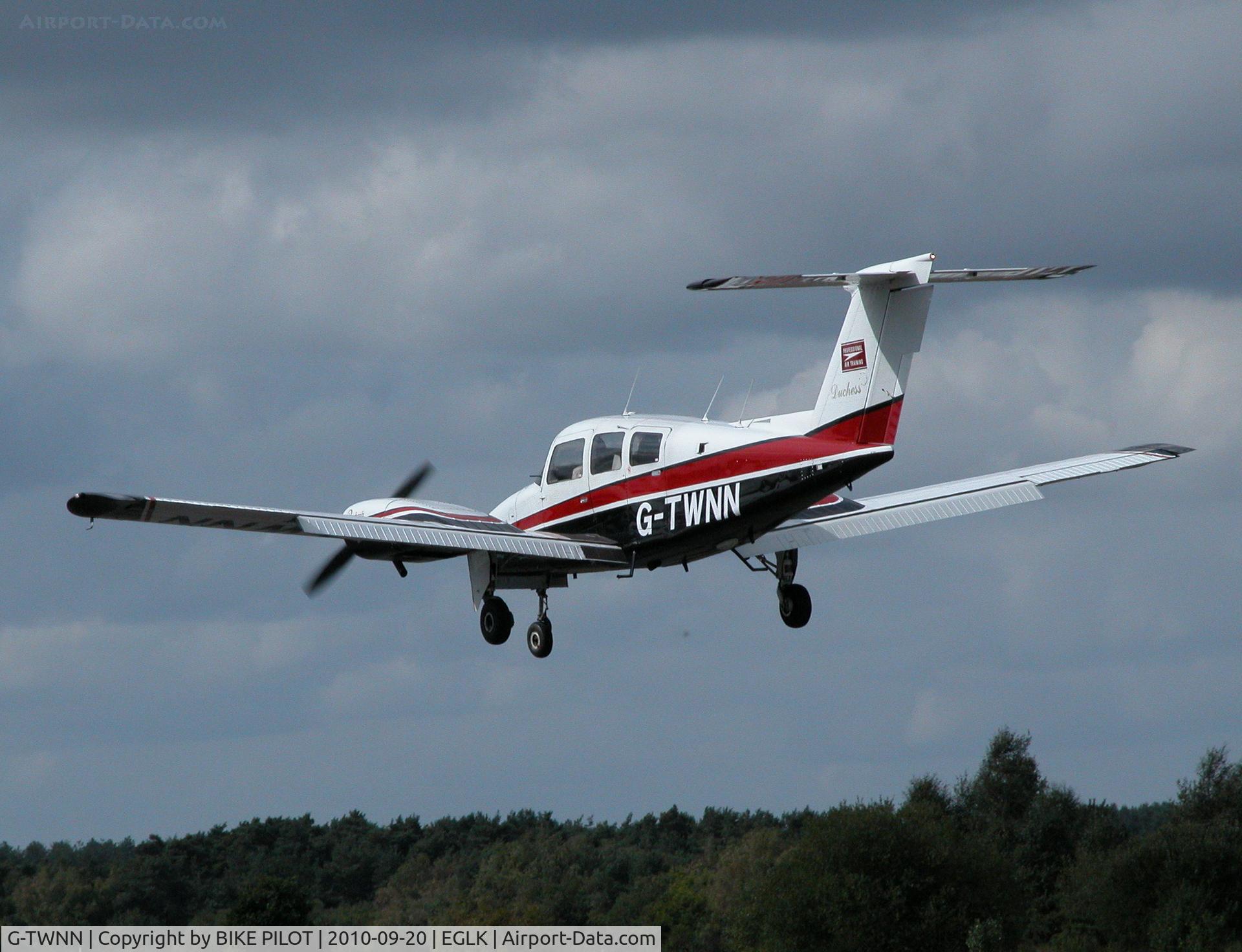 G-TWNN, 1980 Beech 76 Duchess C/N ME-329, Finals touch and go rwy 25