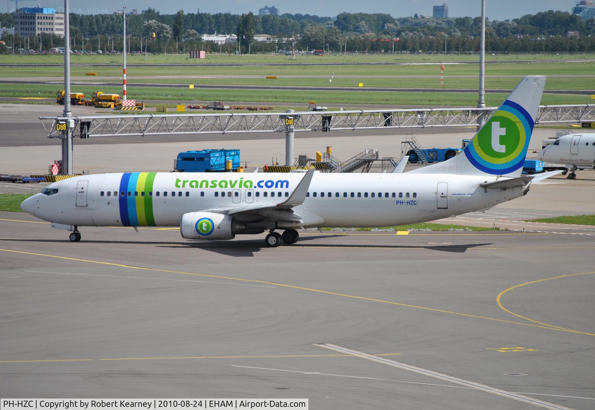 PH-HZC, 1998 Boeing 737-8K2 C/N 28375, Transavia taxiing out for departure