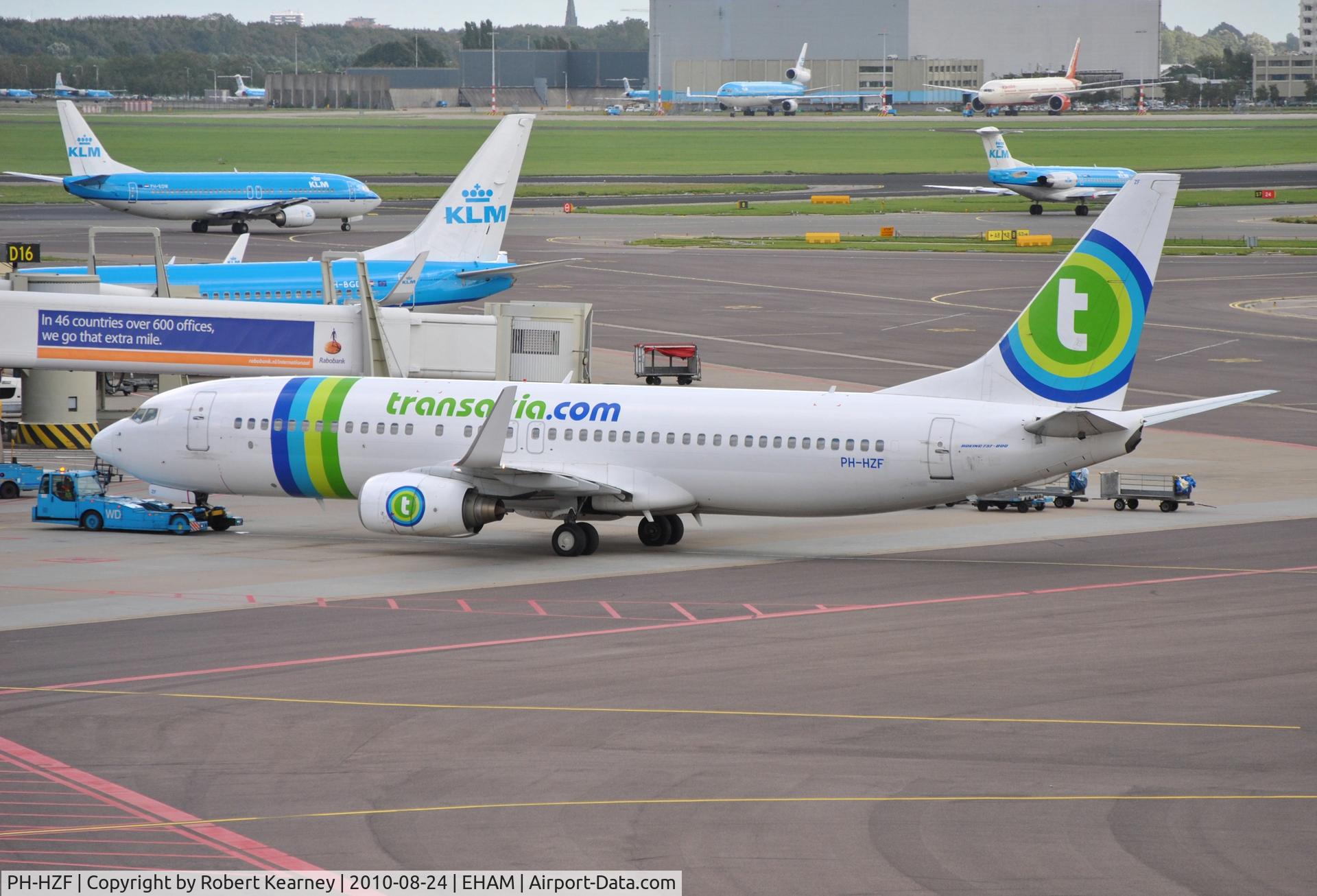 PH-HZF, 1999 Boeing 737-8K2 C/N 28378, Transavia pushing