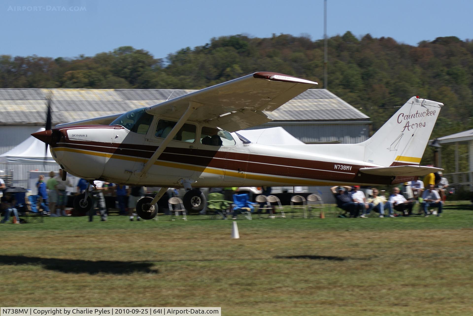 N738MV, 1977 Cessna 172N C/N 17270092, Caintuckee Acres Cessna 172