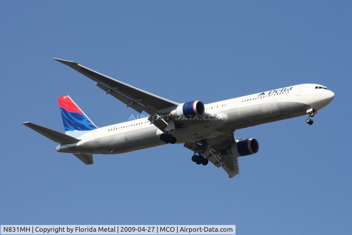 N831MH, 2000 Boeing 767-432/ER C/N 29702, Delta 767-400