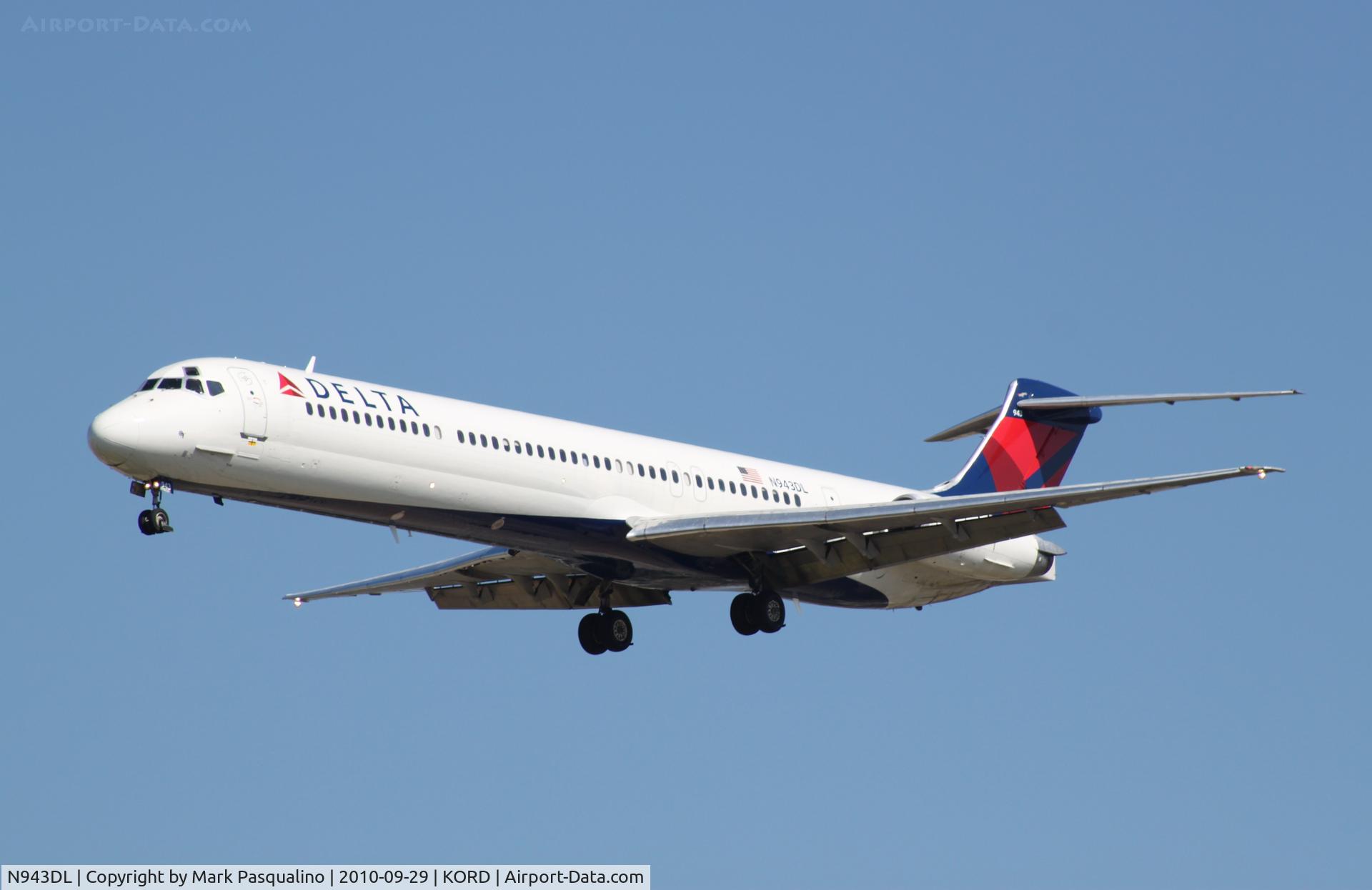 N943DL, 1989 McDonnell Douglas MD-88 C/N 49816, MD-88