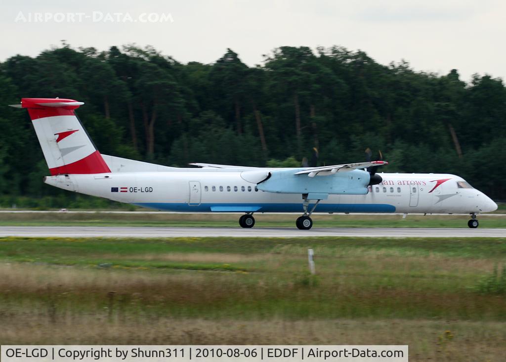 OE-LGD, 2000 De Havilland Canada DHC-8-402Q Dash 8 C/N 4027, Taking off rwy 18