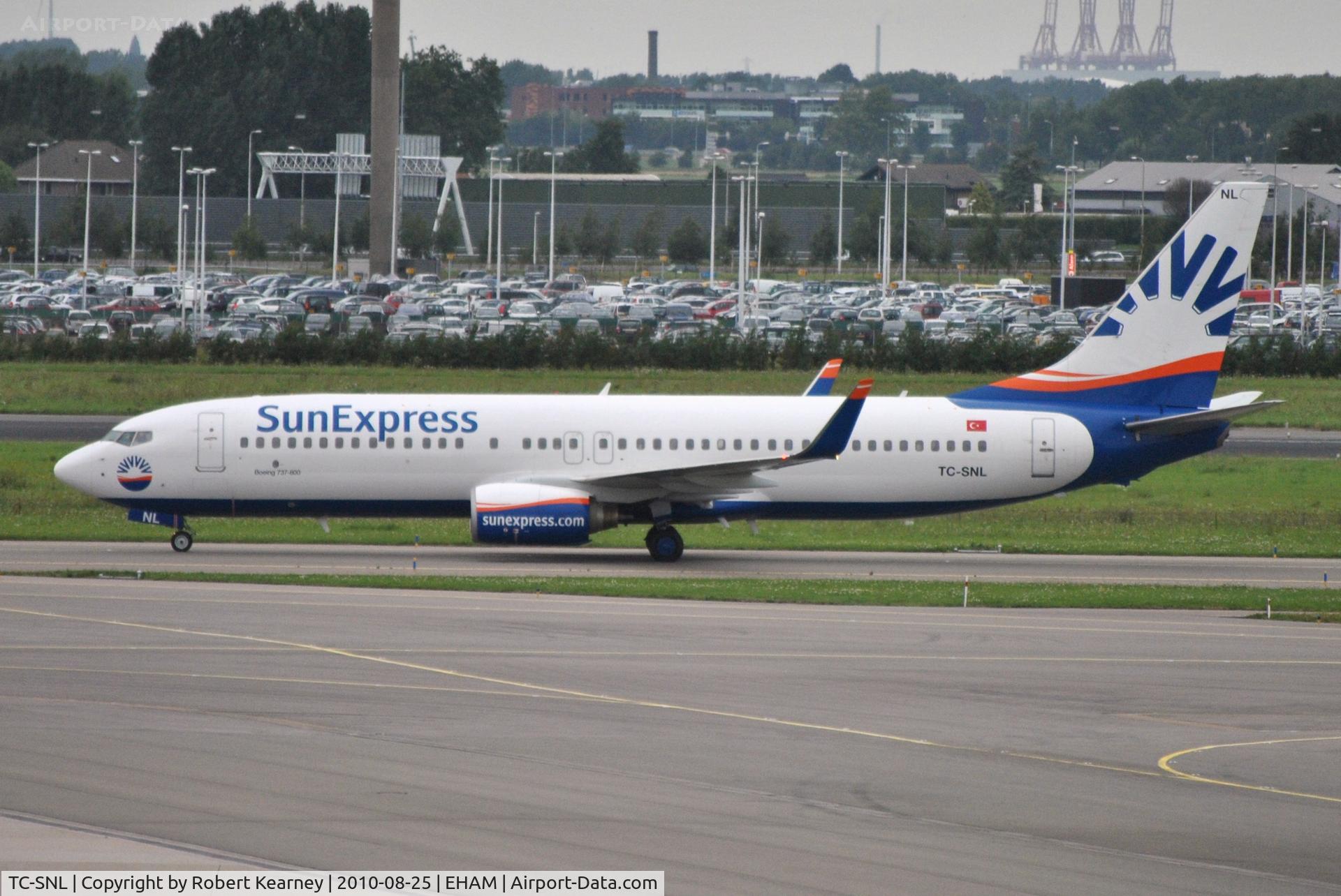 TC-SNL, 2005 Boeing 737-86N C/N 34251, SunExpress taxiing in after arrival