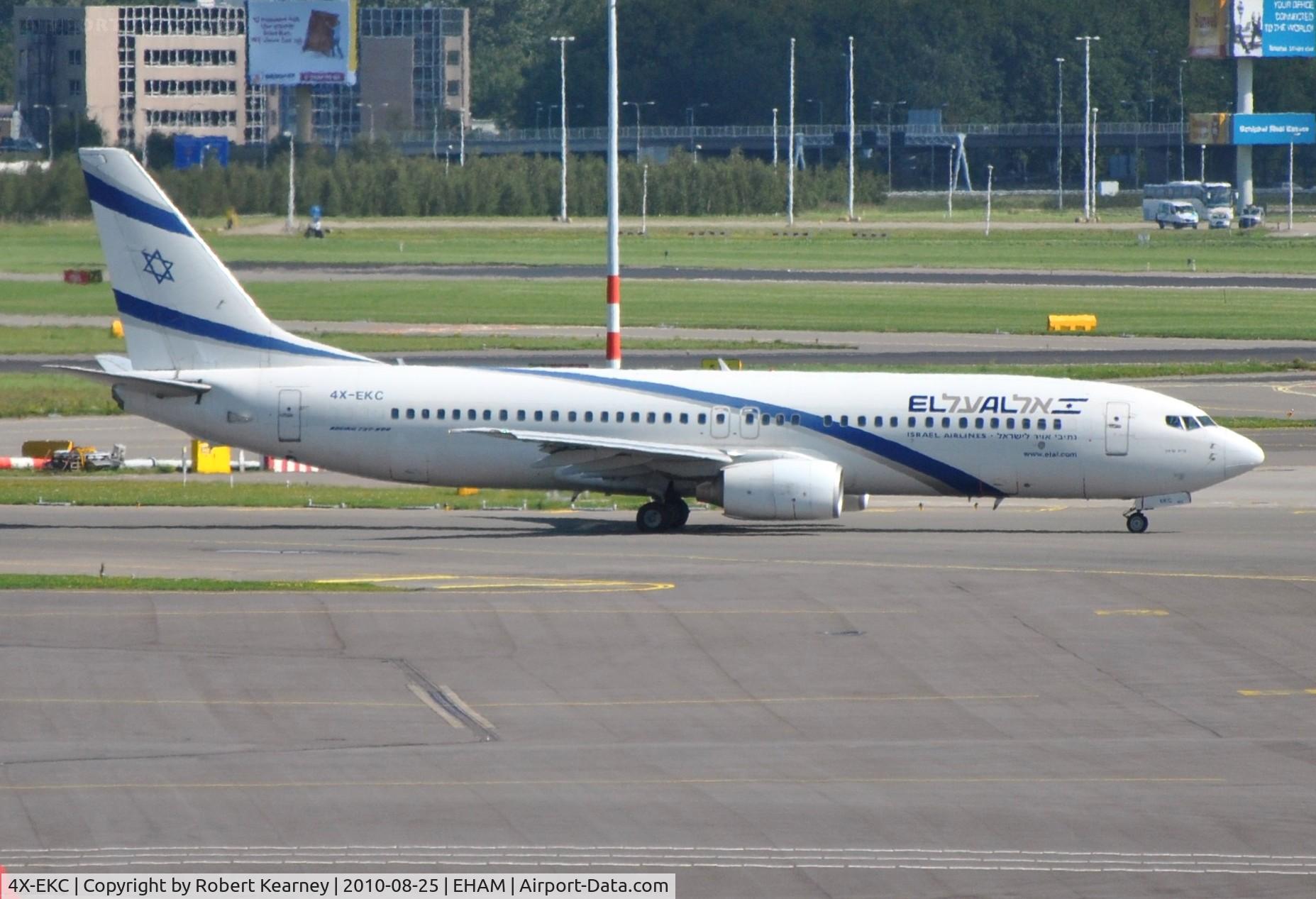 4X-EKC, 1999 Boeing 737-858 C/N 29959, EL/AL taxiing for departure