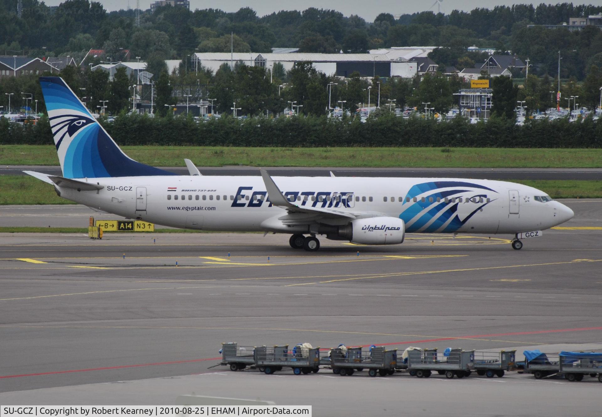 SU-GCZ, 2009 Boeing 737-866 C/N 35568, EgyptAir taxiing in after arrival