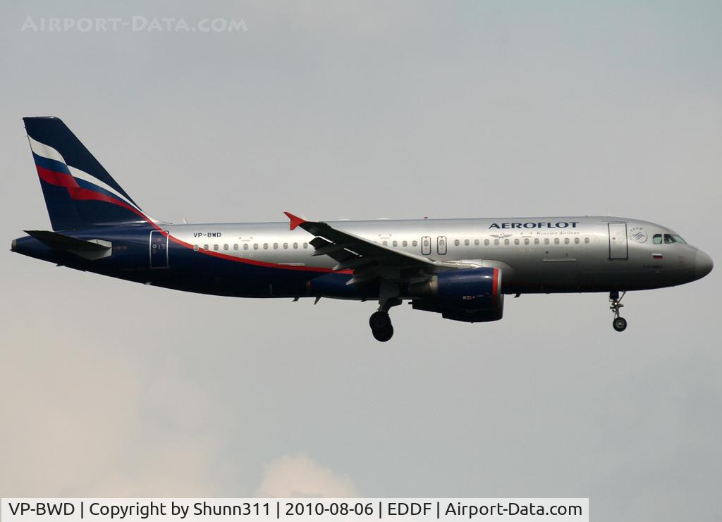 VP-BWD, 2003 Airbus A320-214 C/N 2116, Landing rwy 07R