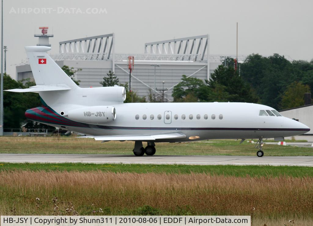 HB-JSY, 2001 Dassault Falcon 900EX C/N 96, Ready for take off rwy 18