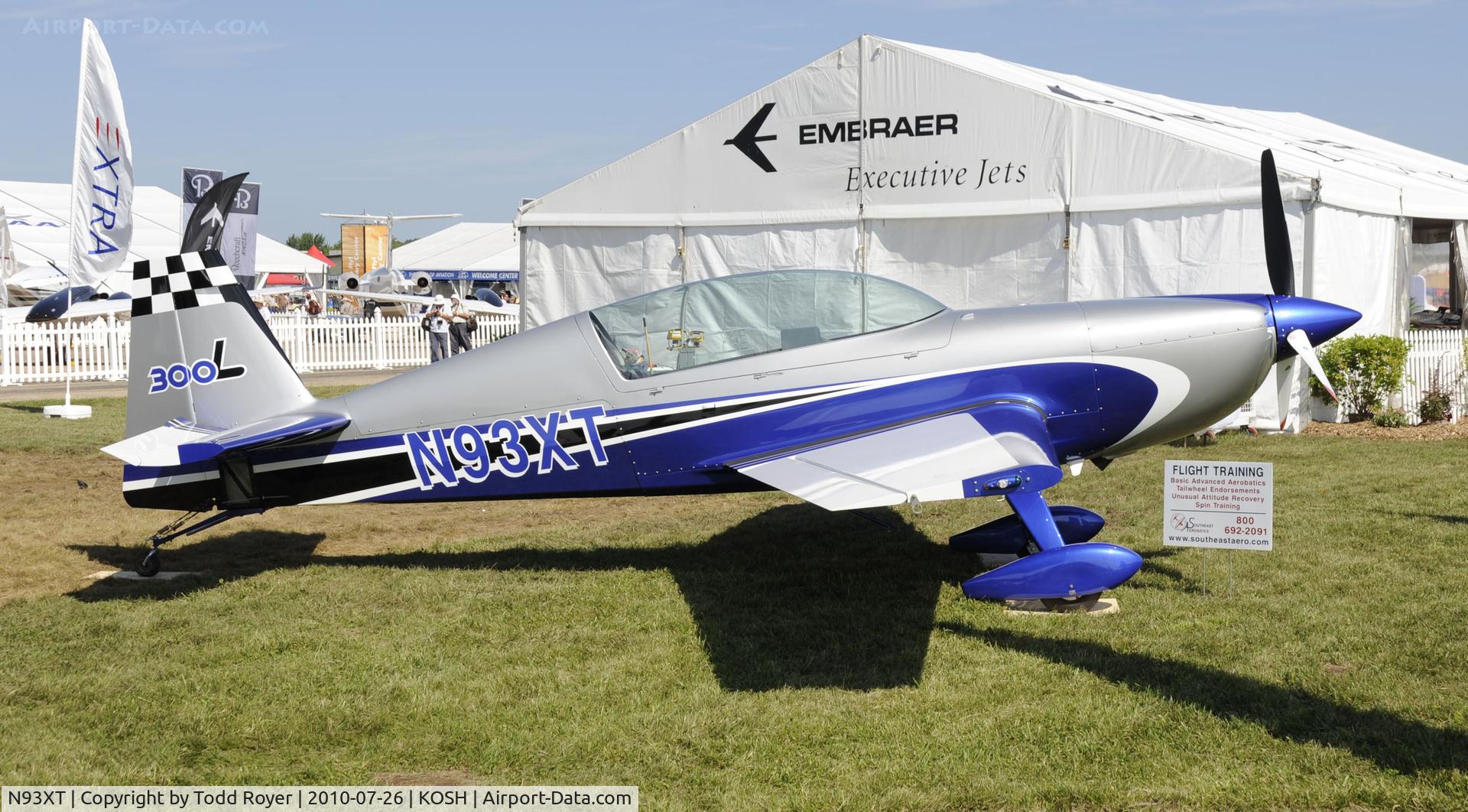 N93XT, Extra EA-300/L C/N 1293, EAA AIRVENTURE 2010