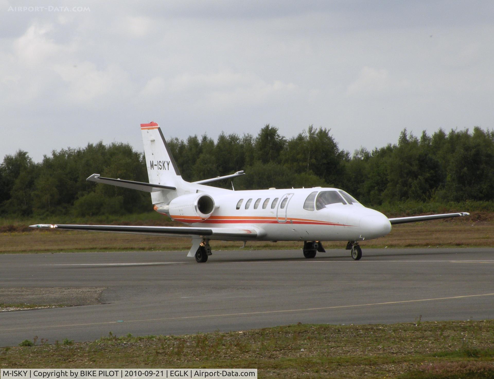 M-ISKY, 1999 Cessna 550 Citation Bravo C/N 550-0870, Back tracking rwy 25