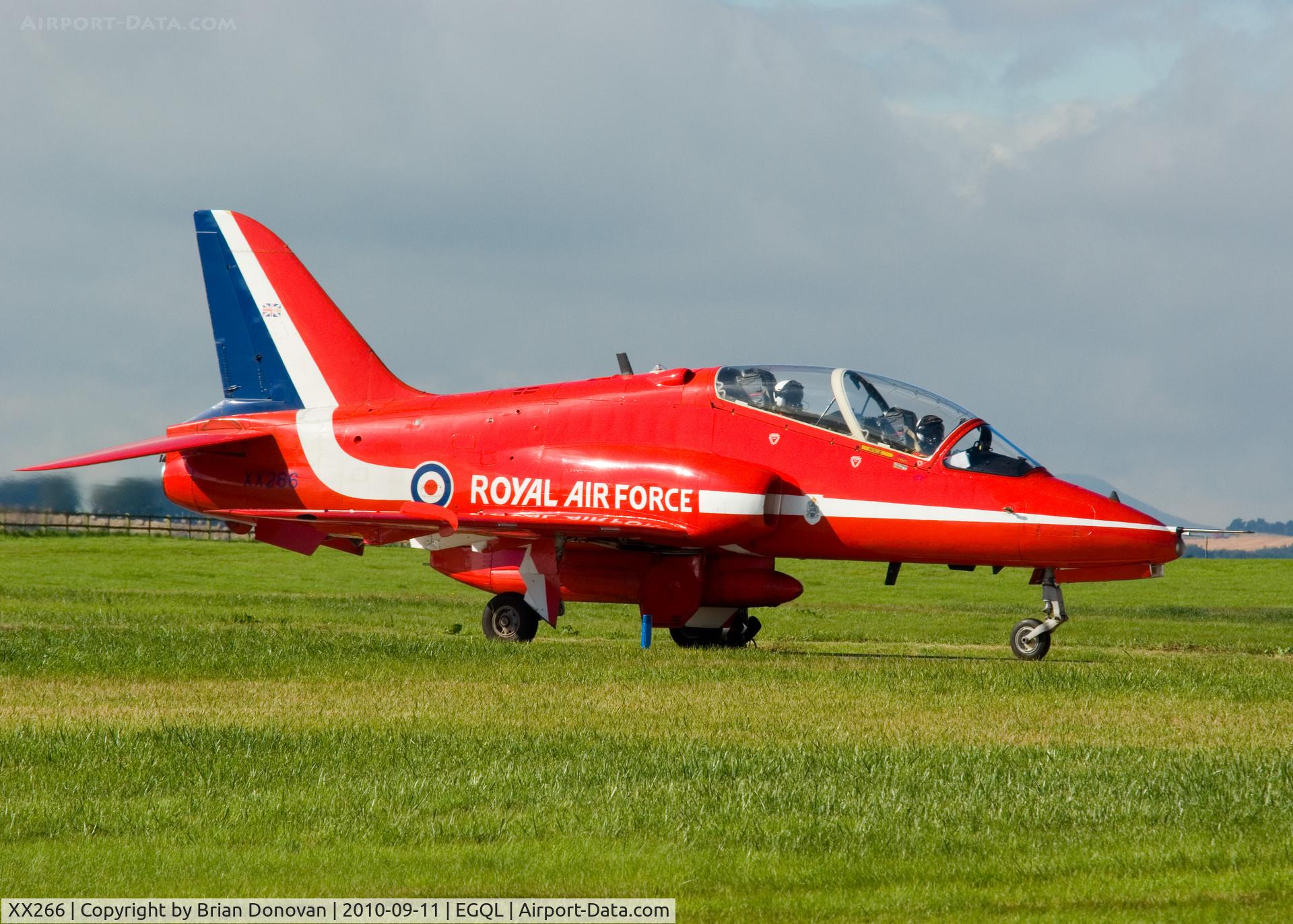 XX266, 1979 Hawker Siddeley Hawk T.1A C/N 102/312102, RAF Red Arrows