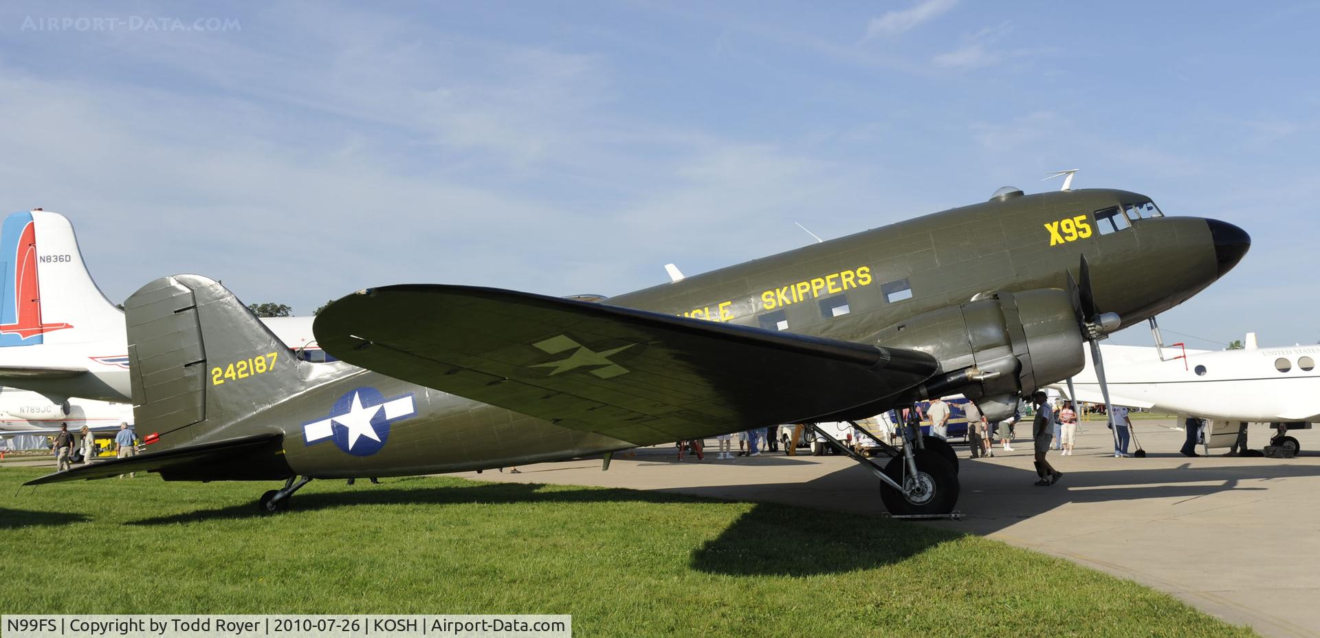 N99FS, Douglas DC-3 (C-47A) C/N 12425, EAA AIRVENTURE 2010