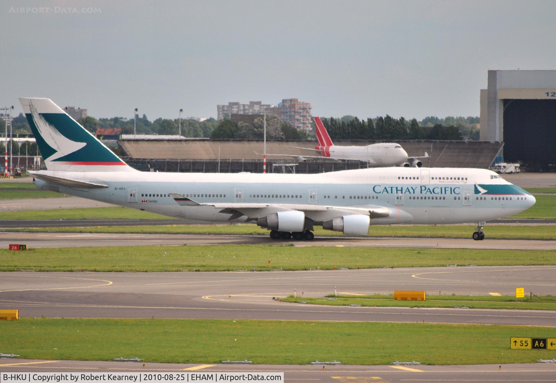 B-HKU, 1993 Boeing 747-412 C/N 27069, Cathay lining up