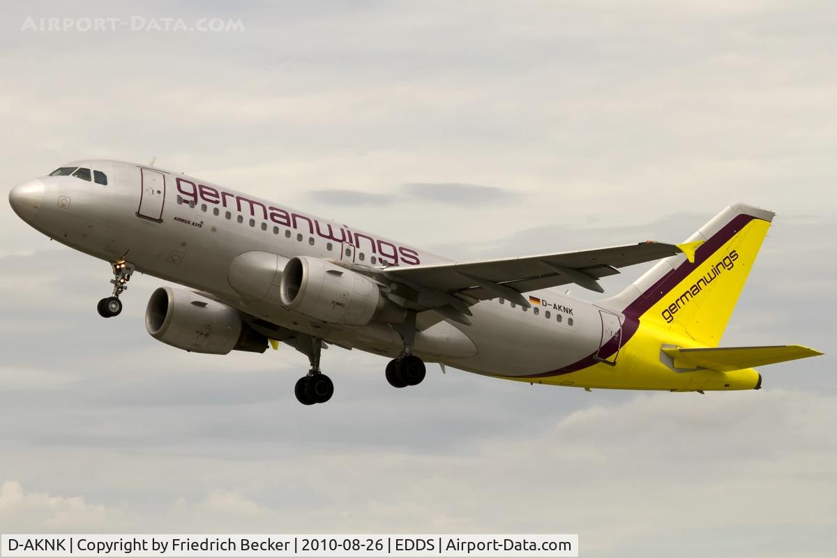 D-AKNK, 1999 Airbus A319-112 C/N 1077, departure from Stuttgart