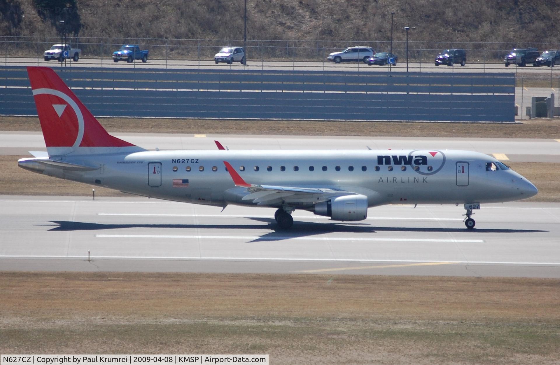 N627CZ, 2008 Embraer 175LR (ERJ-170-200LR) C/N 17000229, KMSP