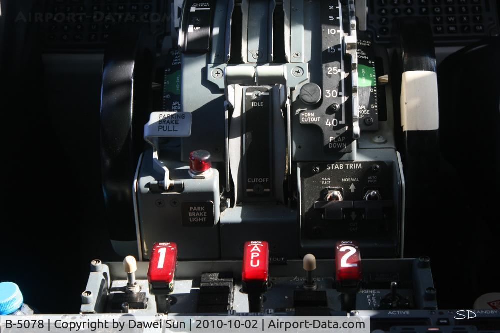 B-5078, 2003 Boeing 737-8Q8 C/N 30690, 737