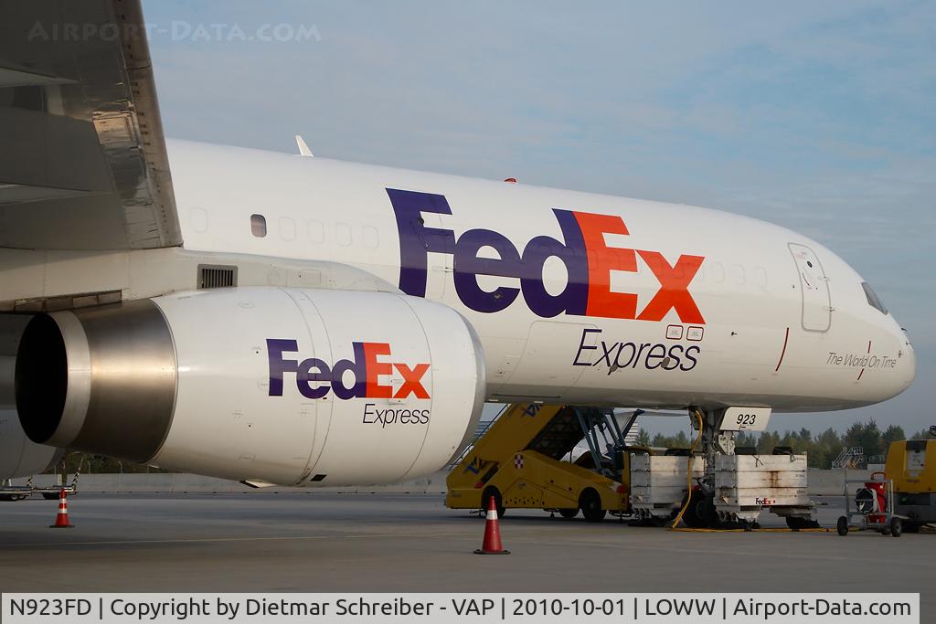 N923FD, 1992 Boeing 757-204 C/N 26266, Fedex Boeing 757-200