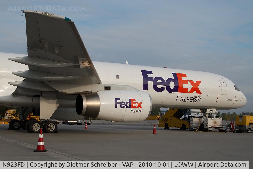 N923FD, 1992 Boeing 757-204 C/N 26266, Fedex Boeing 757-200