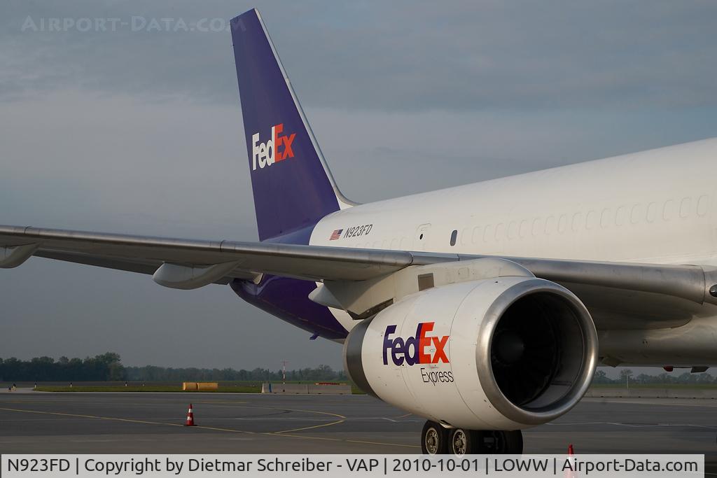 N923FD, 1992 Boeing 757-204 C/N 26266, Fedex Boeing 757-200