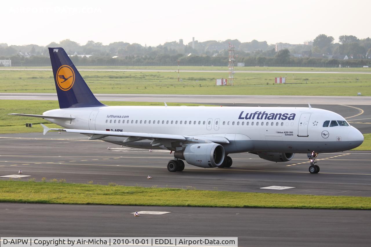 D-AIPW, 1990 Airbus A320-211 C/N 137, Lufthansa, Airbus A320-211, CN: 137, Aircraft Name: Schwerin