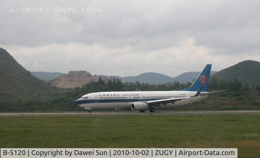 B-5120, 2001 Boeing 737-83N C/N 32580, ZUGY