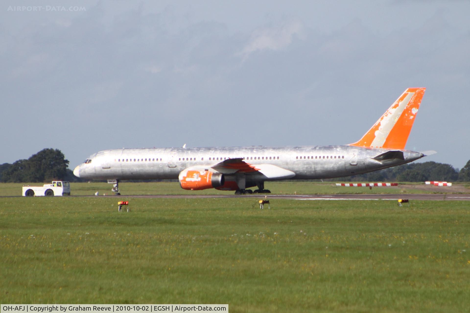 OH-AFJ, 1994 Boeing 757-28A C/N 26269, In between colour schemes.