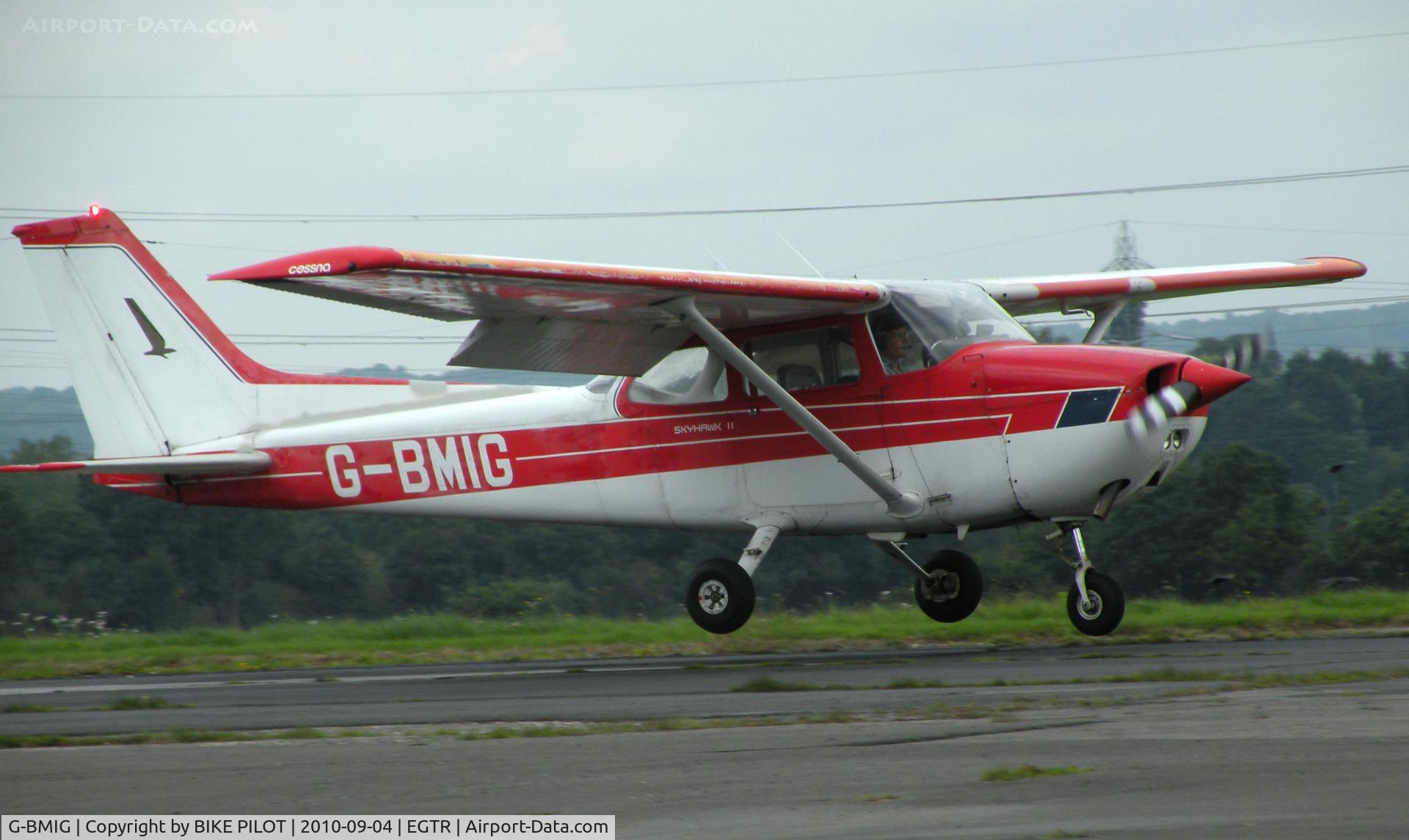 G-BMIG, 1979 Cessna 172N Skyhawk C/N 172-72376, Landing rwy 08