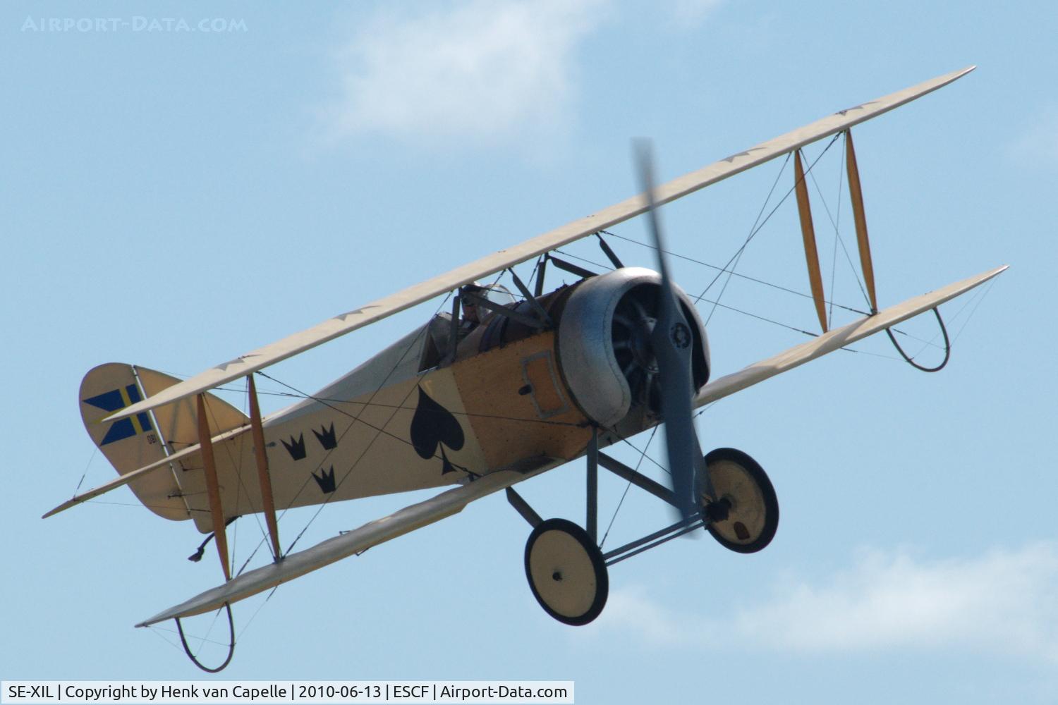 SE-XIL, 1988 CVM Ö-1 Tummelisa C/N 362, Mikael Carlson flying his magnificent replica of the 1920s Tummelisa training aircraft of the Swedish Air Force.