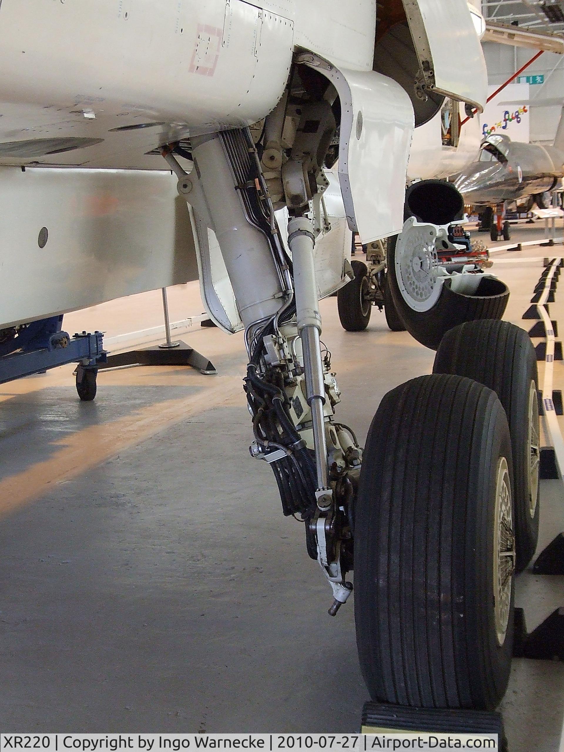 XR220, BAC TSR-2 C/N XO-2, BAC TSR 2 at the RAF Museum, Cosford