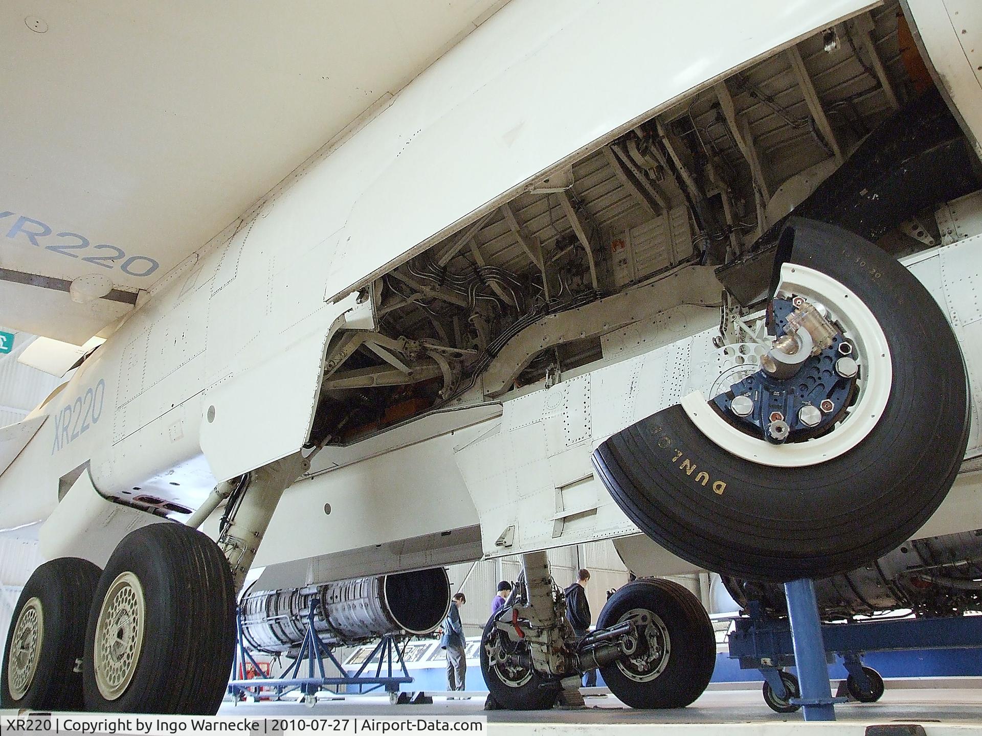 XR220, BAC TSR-2 C/N XO-2, BAC TSR 2 at the RAF Museum, Cosford