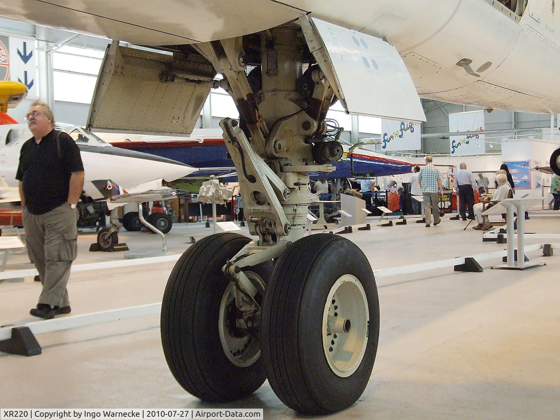 XR220, BAC TSR-2 C/N XO-2, BAC TSR 2 at the RAF Museum, Cosford