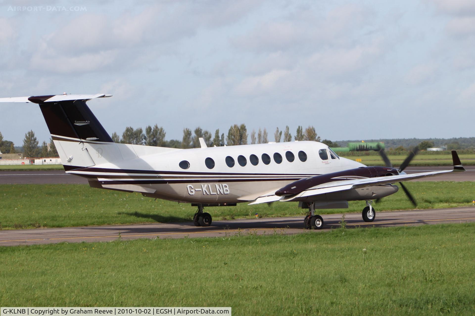 G-KLNB, 2009 Beech Super King Air 350 C/N FL-631, About to depart.
