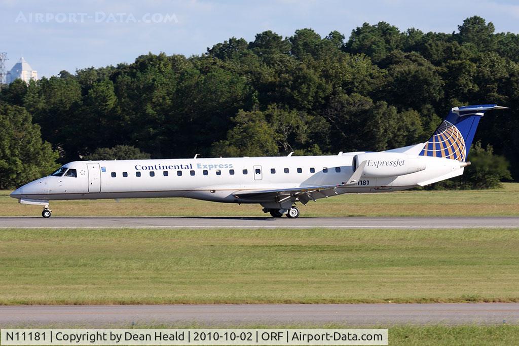 N11181, 2005 Embraer ERJ-145XR (EMB-145XR) C/N 14500904, Continental Express (ExpressJet Airlines) N11181 (FLT BTA2095) rolling out on RWY 5 after arrival from Newark Liberty Int'l (KEWR).
