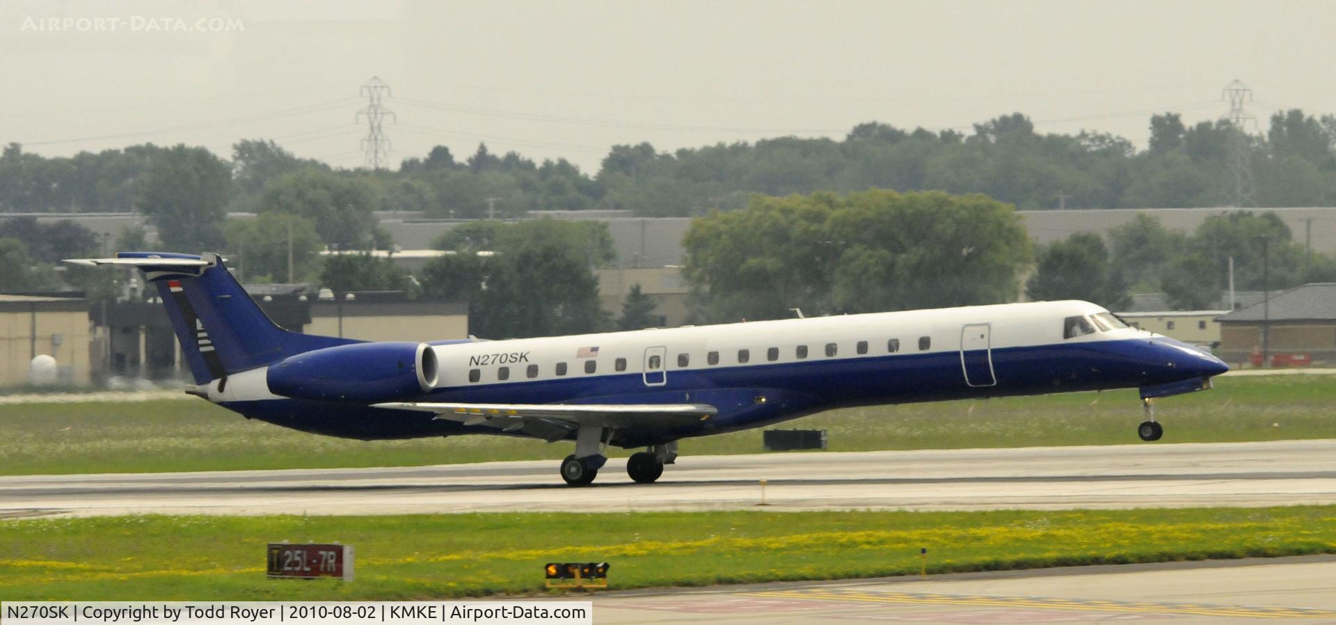 N270SK, 2000 Embraer ERJ-145LR (EMB-145LR) C/N 145304, ARRIVING MKE