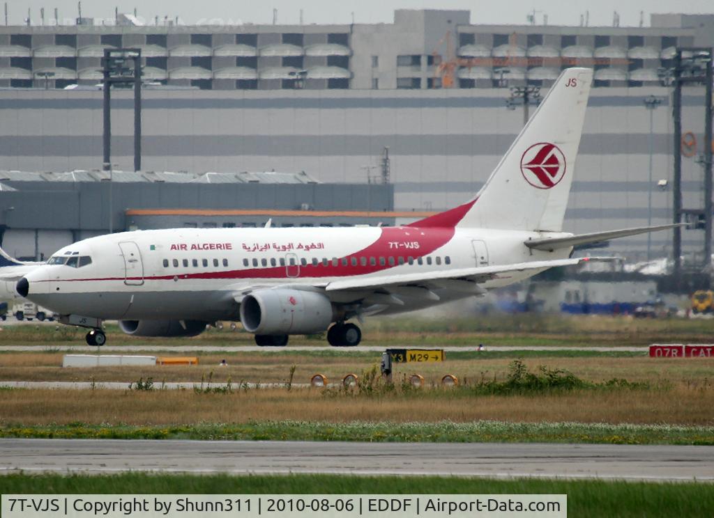 7T-VJS, 2002 Boeing 737-6D6 C/N 30210, Taxiing to the terminal...