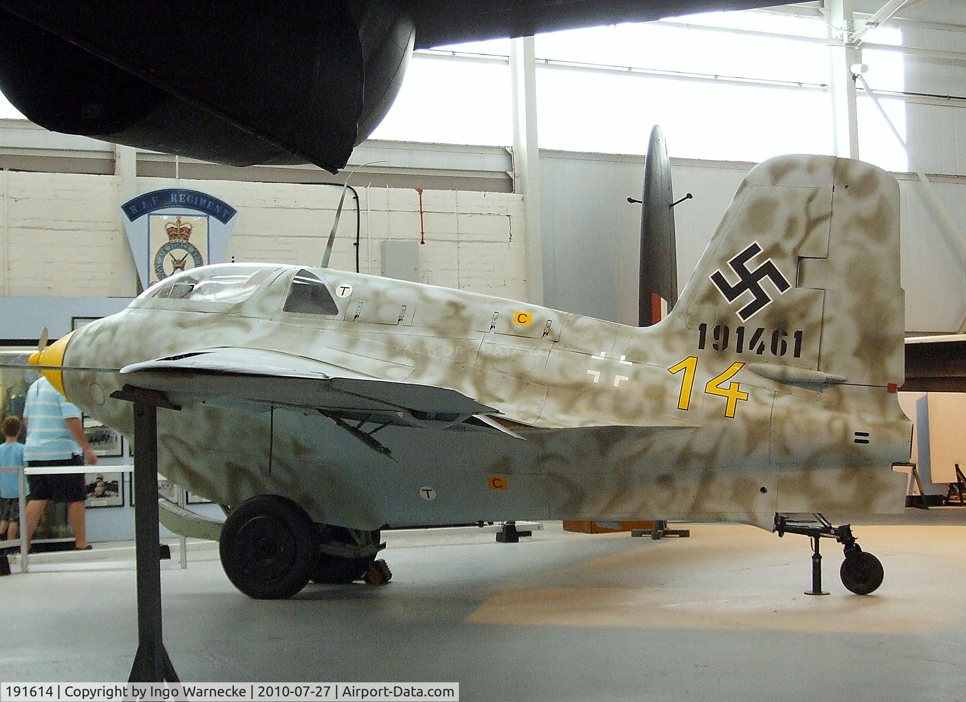 191614, 1945 Messerschmitt Me-163B-1a Komet C/N 191614, Messerschmitt Me 163B-1a Komet at the RAF Museum, Cosford. The museum itself is not sure whether it might actually be 191461 which explains why it is marked as the latter.