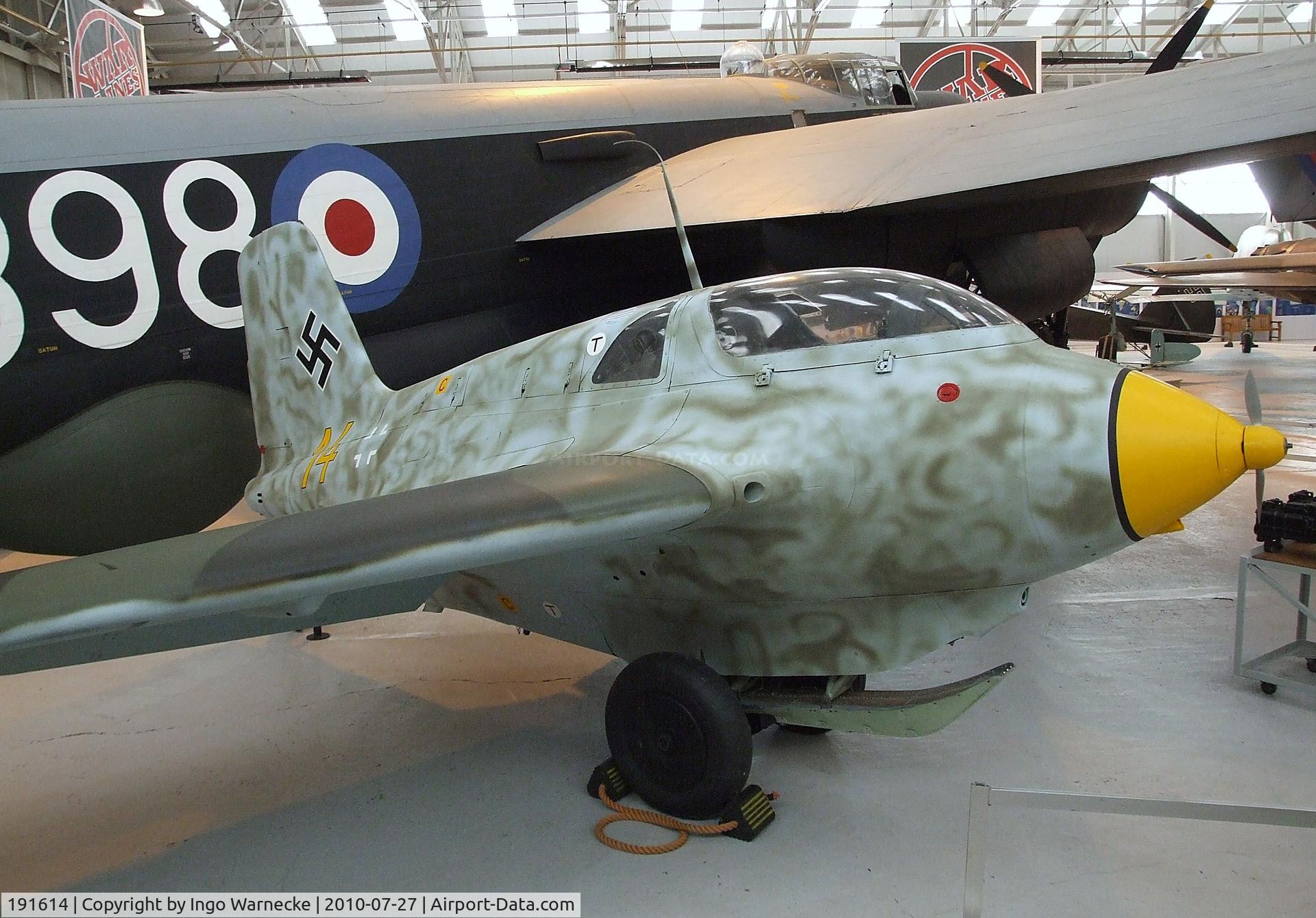 191614, 1945 Messerschmitt Me-163B-1a Komet C/N 191614, Messerschmitt Me 163B-1a Komet at the RAF Museum, Cosford. The museum itself is not sure whether it might actually be 191461 which explains why it is marked as the latter.