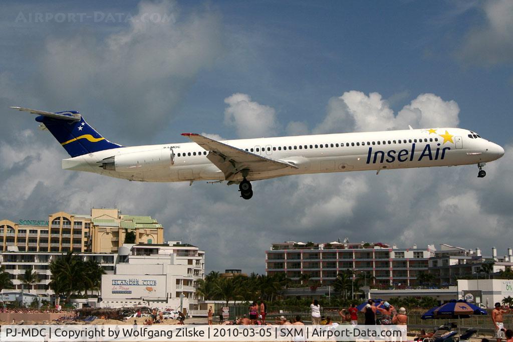 PJ-MDC, 1988 McDonnell Douglas MD-82 (DC-9-82) C/N 49434, visitor
