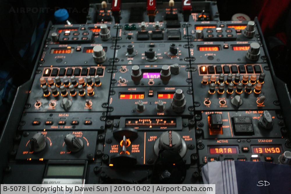 B-5078, 2003 Boeing 737-8Q8 C/N 30690, 737